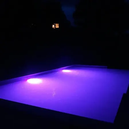 Les Costoliers Hébergement de vacances Châteauneuf-Miravail